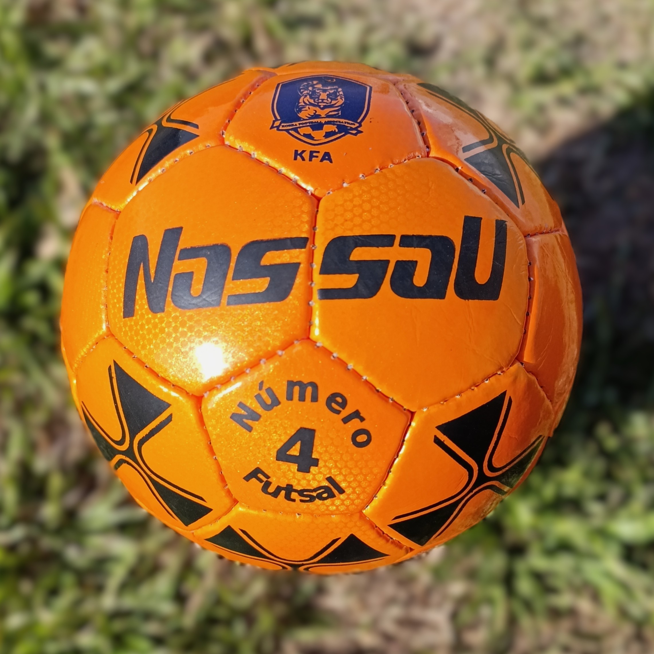 PELOTA DE FUTBOL N°4 SIMIL NASSAU - Imagen 2